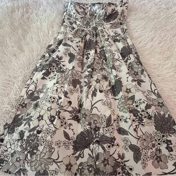 Old Navy Strapless Floral Mini Dress Size 2 LIKE NEW - Picture 12 of 16